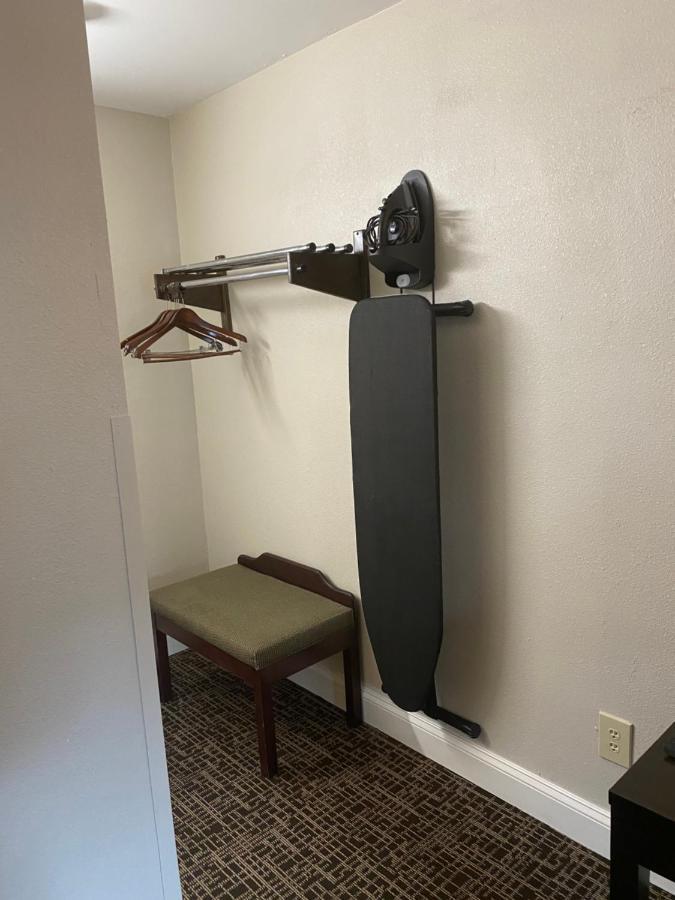 Fairview Inn - Greensboro Airport Kültér fotó